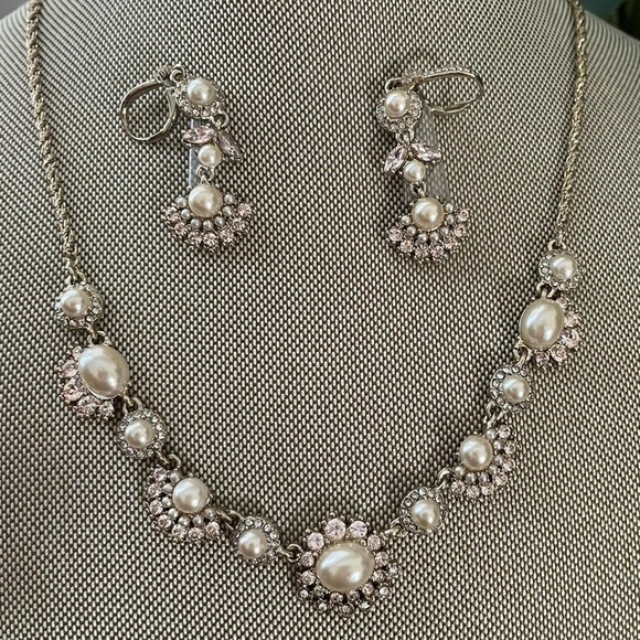 NWOT Marchesa Pink Pearl Frontal Necklace and Double Drop Earrings - Picture 2 of 3